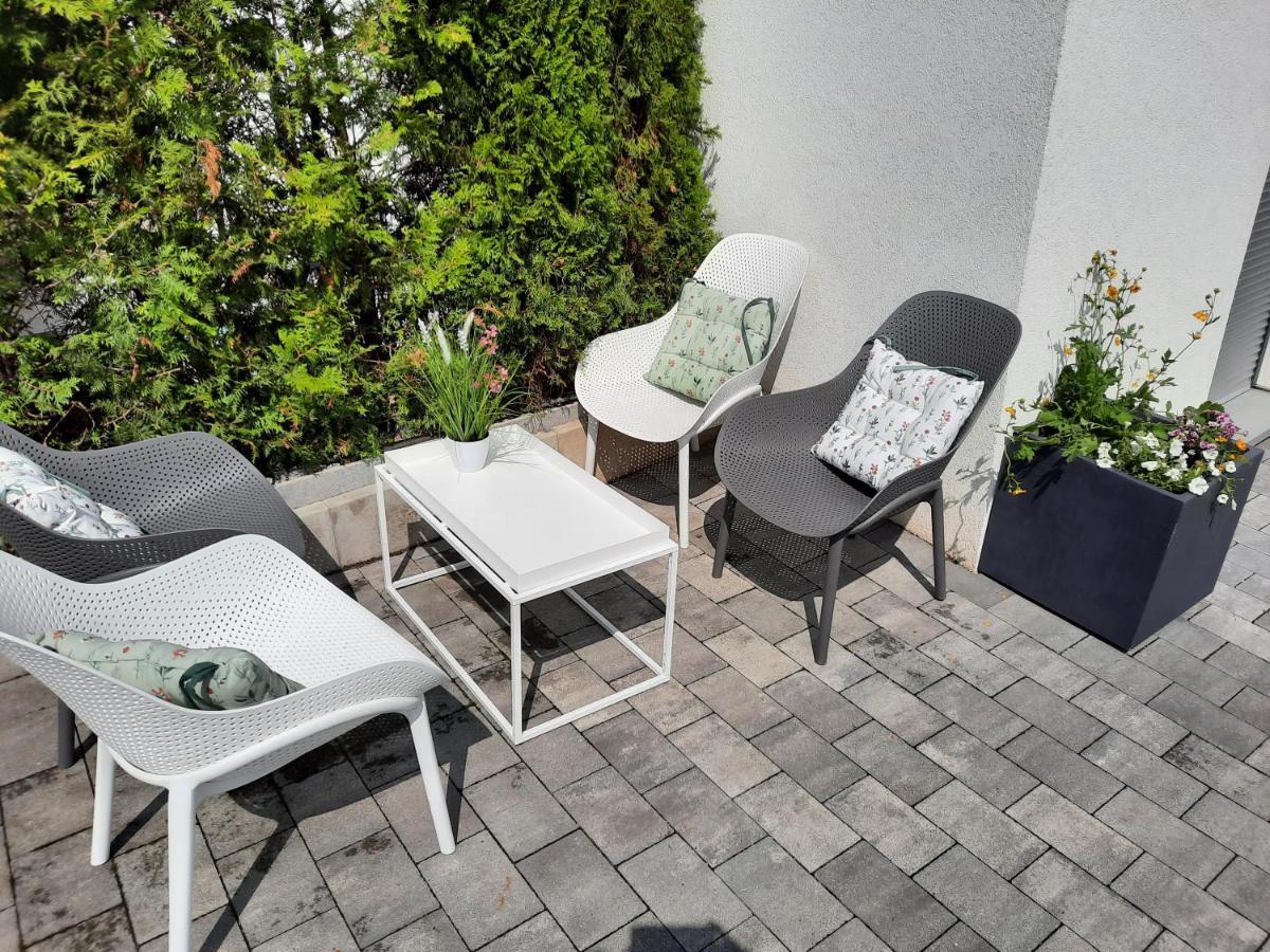 Apartments Bei Playmobil 2,130 M2,24H Self Check-In,Free Parking Zirndorf Esterno foto
